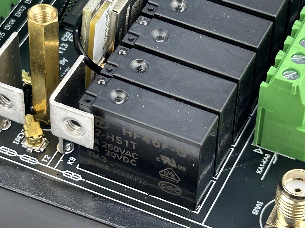 esp32 relay