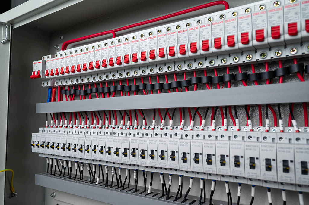 smart distribution panel