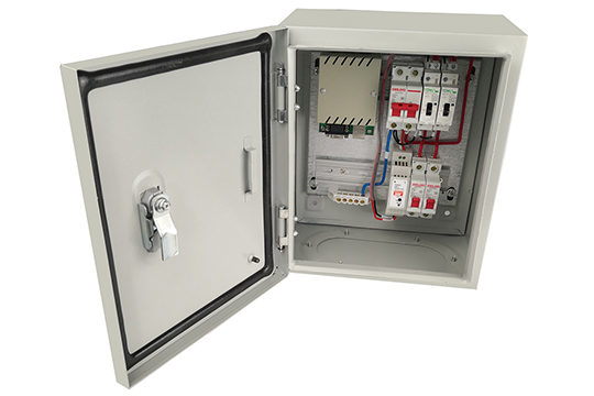 power-distribution-box-2channel-1_pix550 smart circuit breaker